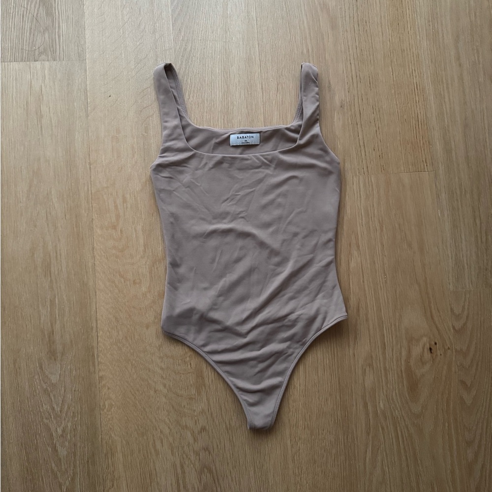Aritzia Original Contour Squareneck Bodysuit XS